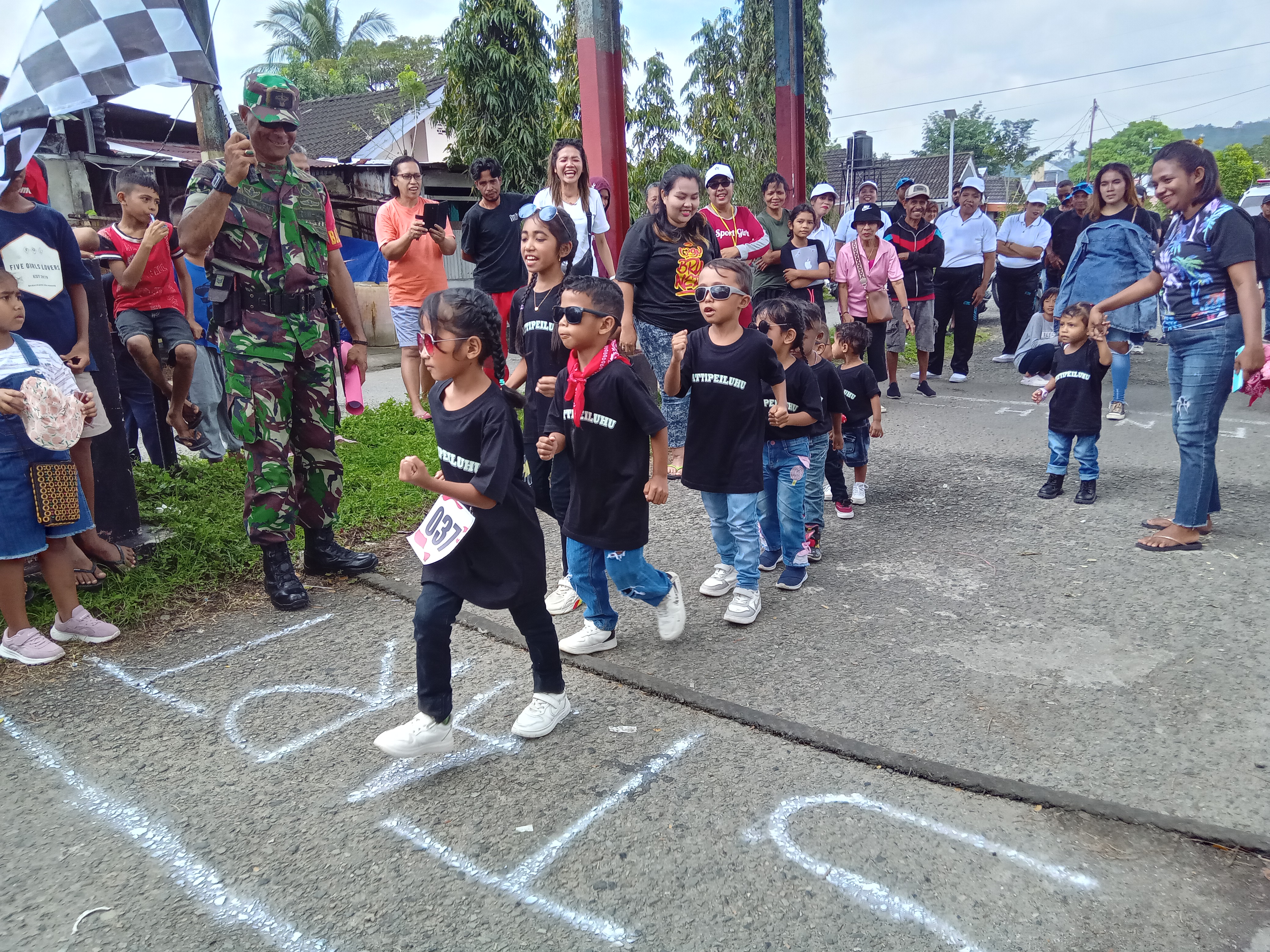 Lomba Gerak Jalan Cepat Tepat Desa Hunuth