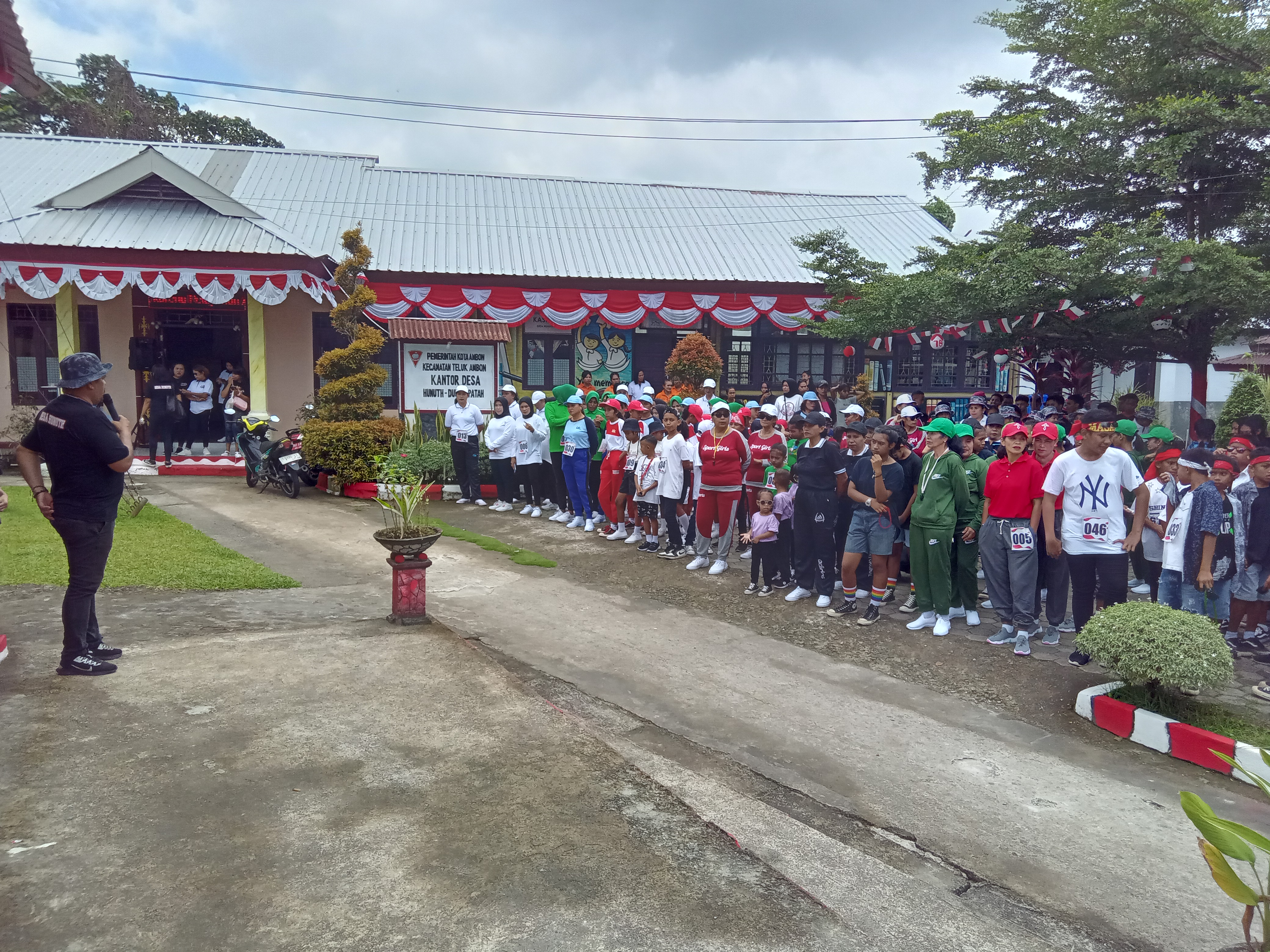 Lomba Gerak Jalan Cepat Tepat Desa Hunuth