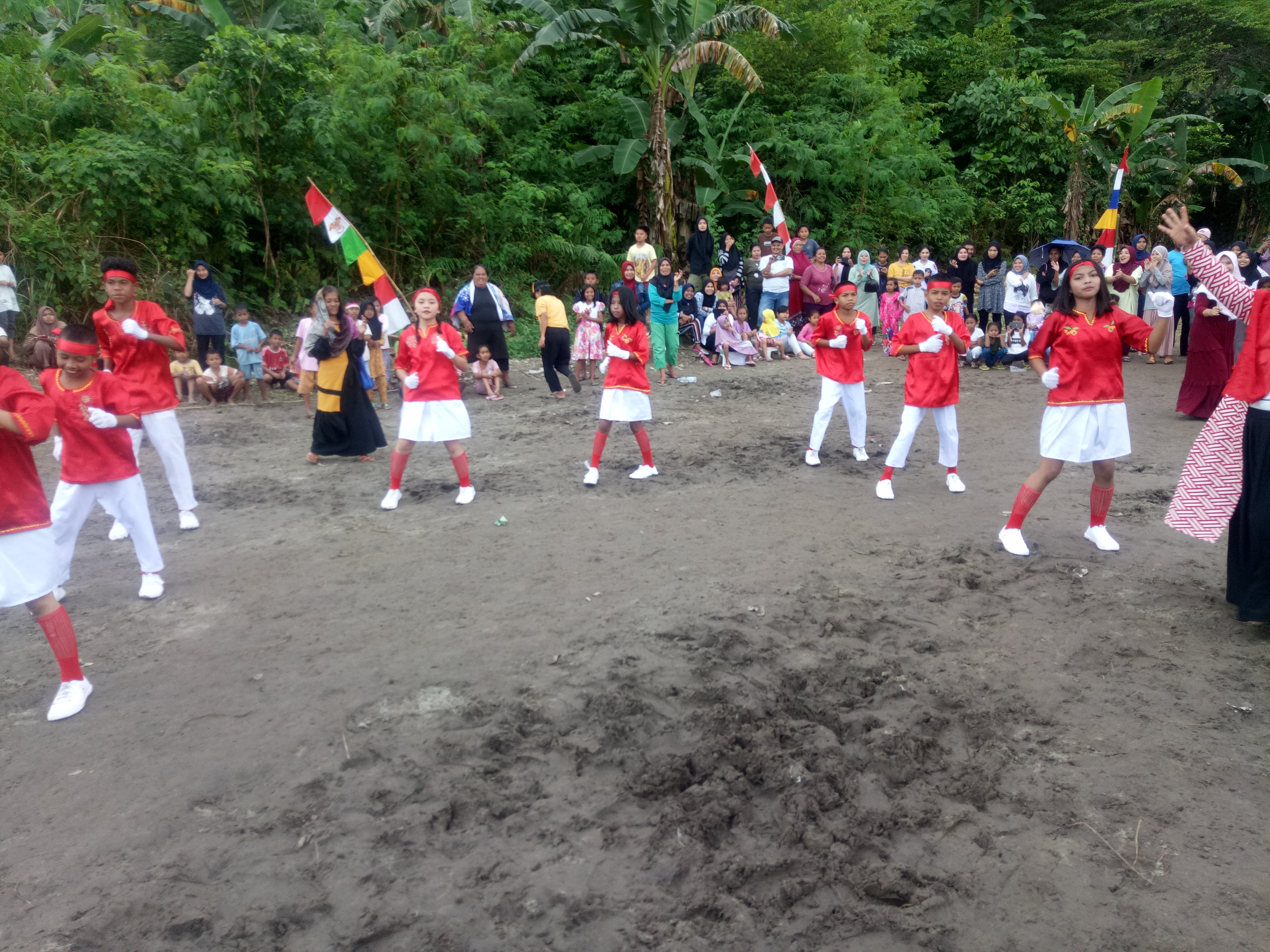 Galeri Lomba Meriahkan HUT ke-77 Kemerdekaan RI, Remas Kate-Kate